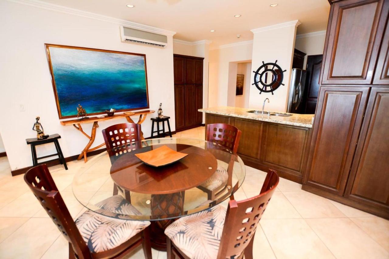 Exquisitely Decorated 5Th-Floor Aerie With Views Of Two Bays In Flamingo Villa Playa Flamingo Kültér fotó